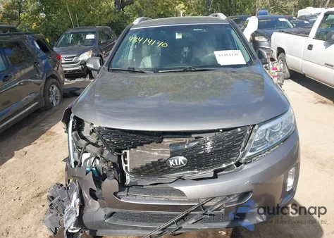 2015 Kia Sorento Lx z USA, uszkodzony, nr VIN 5XYKTCA65FG616431